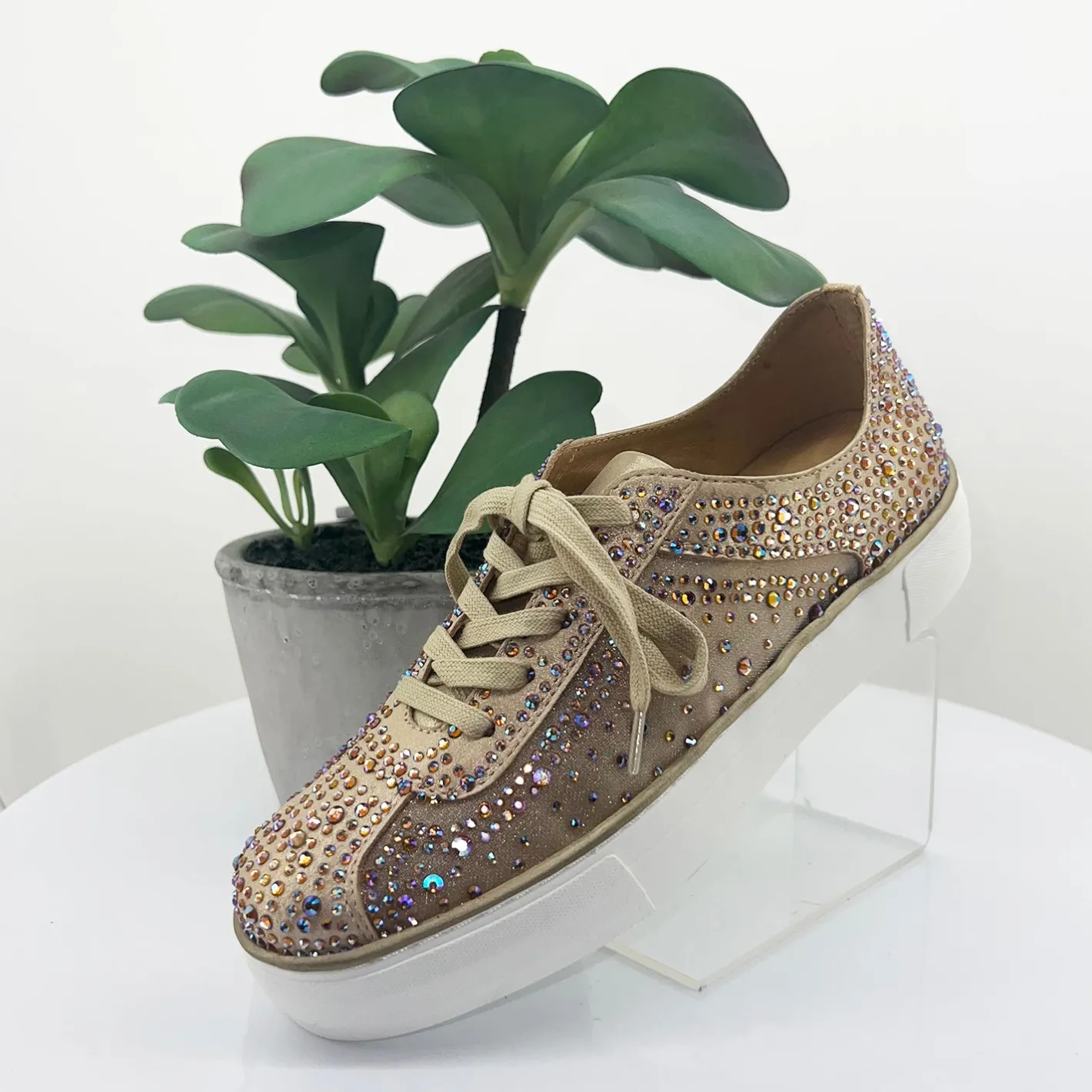 Django & Juliette Flip Sneaker | Old Gold | DJ25 Best