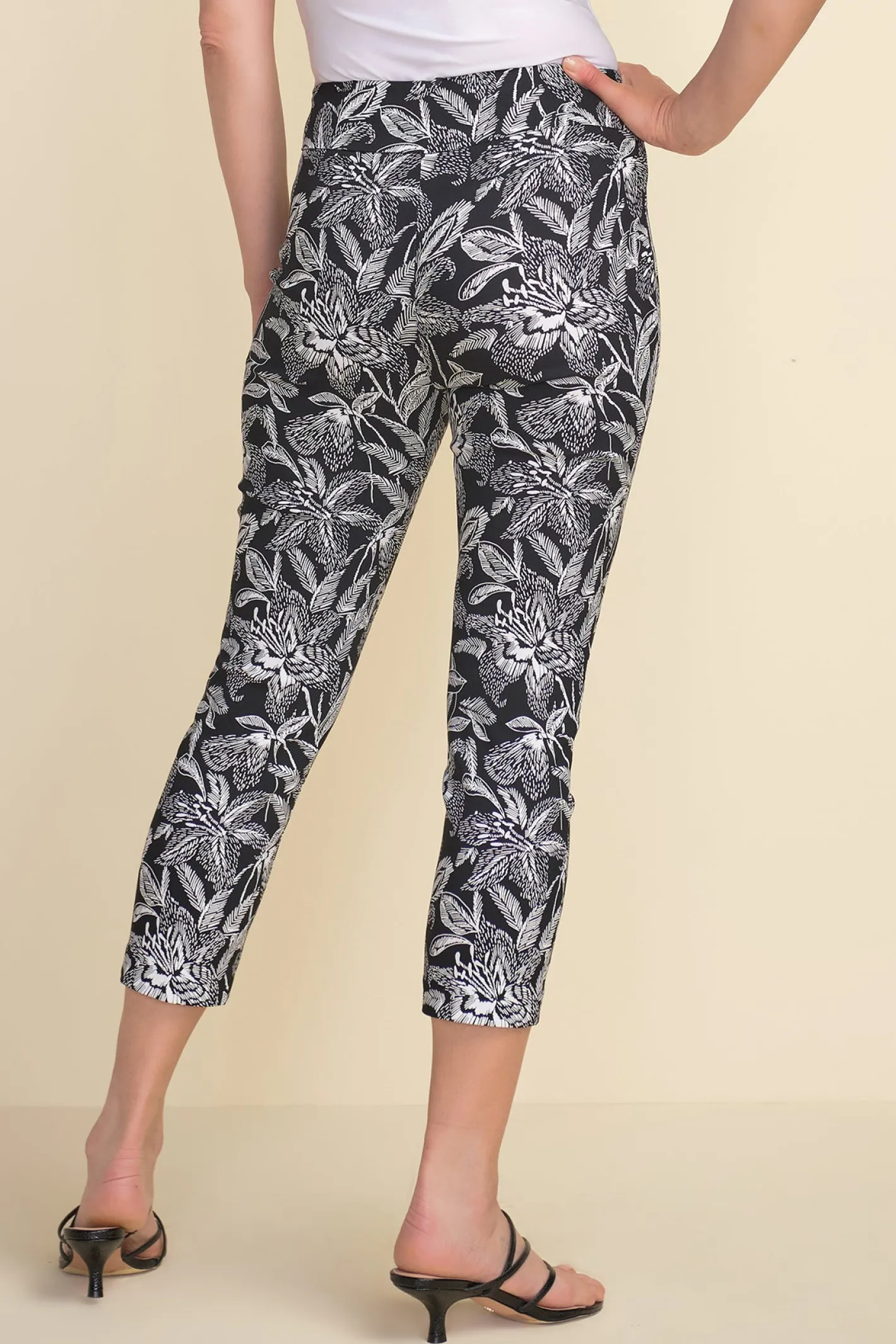 Joseph Ribkoff Lydia Floral Crop Pants Outlet
