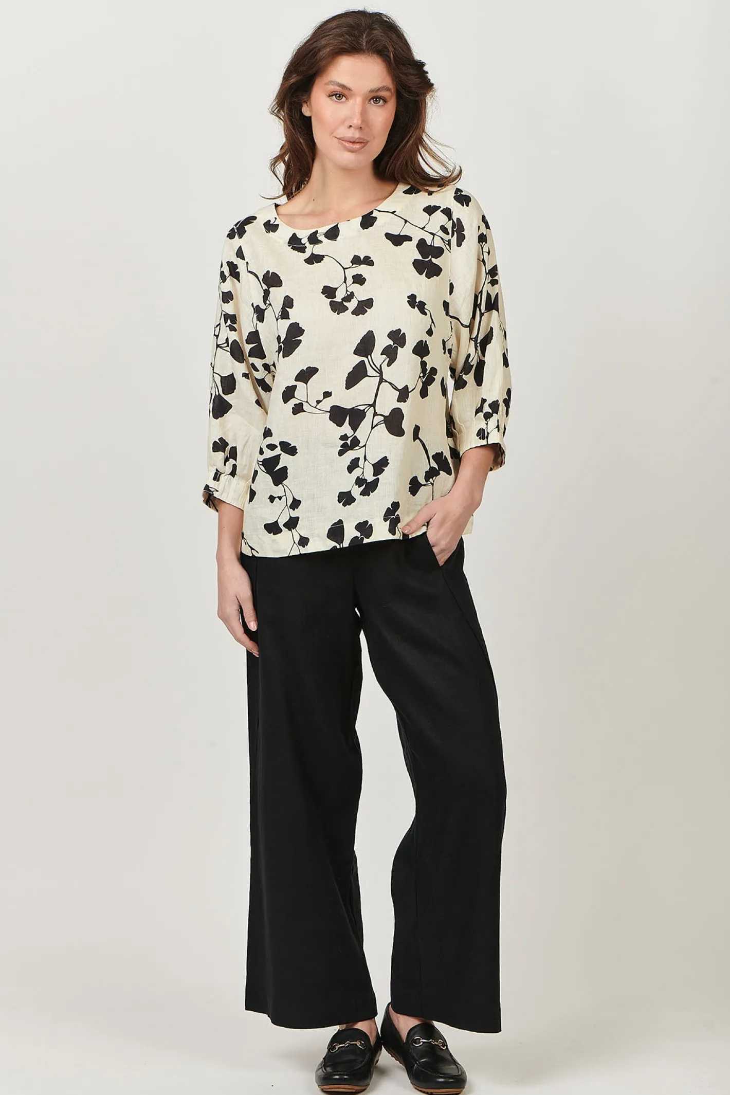 Naturals By O & J Round Neck Linen Top - Gingko Print - OJ13