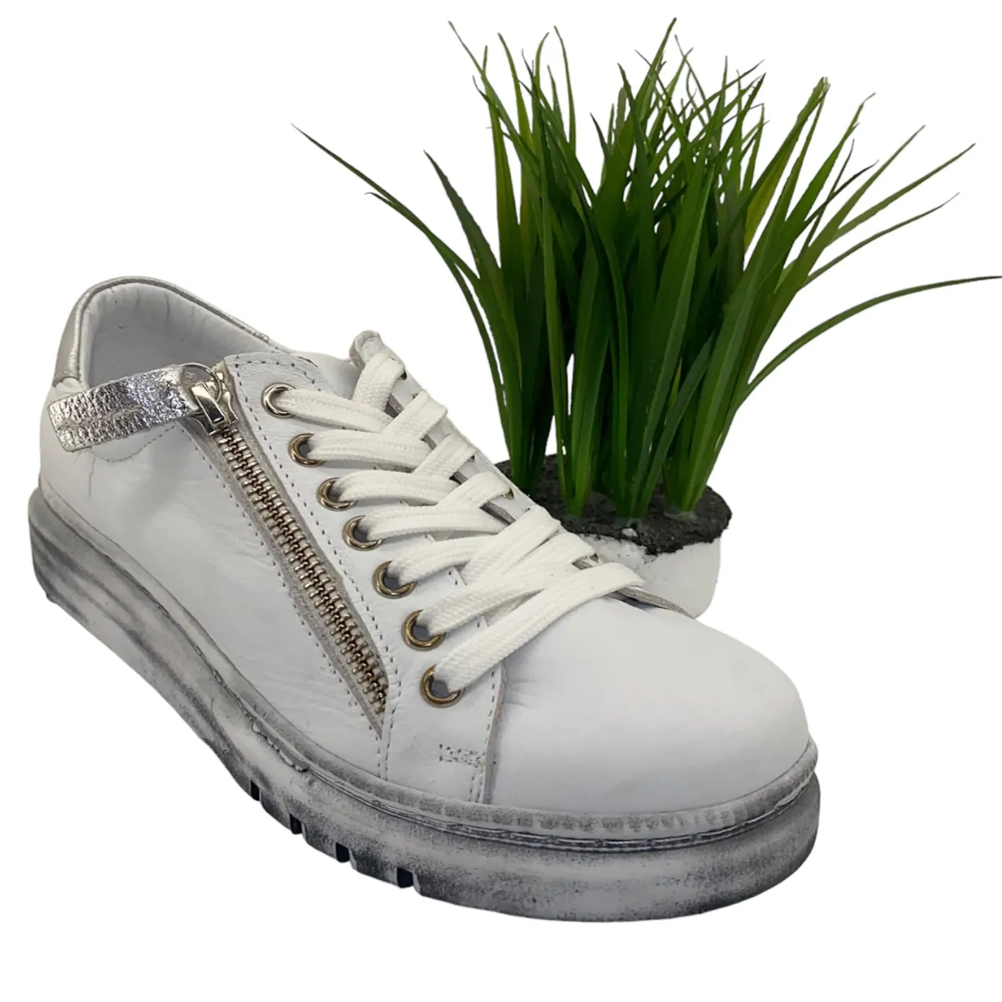 Rilassare Tatter Sneaker - White/Silver - RS3 New